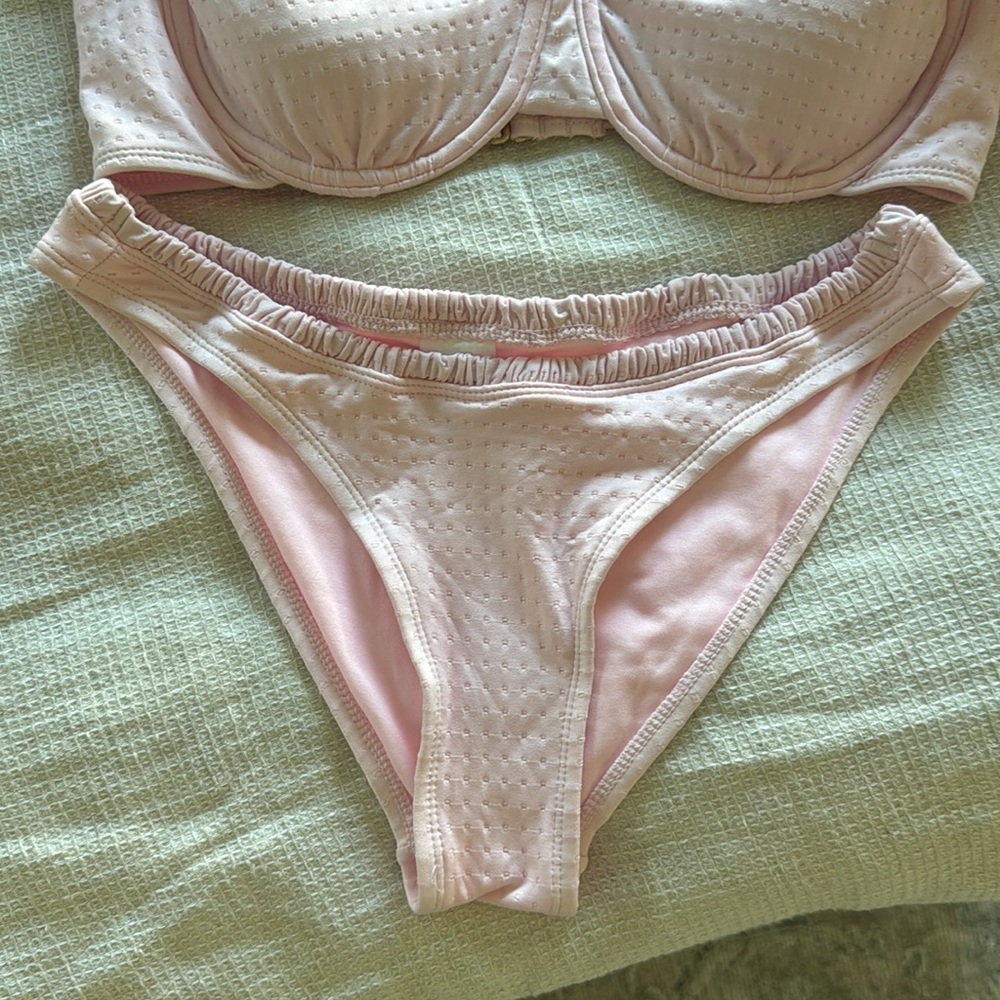 Target Bikini - Picture 2 of 5